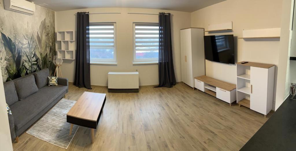 Delta Apart-house Aparthotel